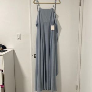 Show me your mumu bridesmaid dress. Lauren tie maxi dress. xs. Color icy blue